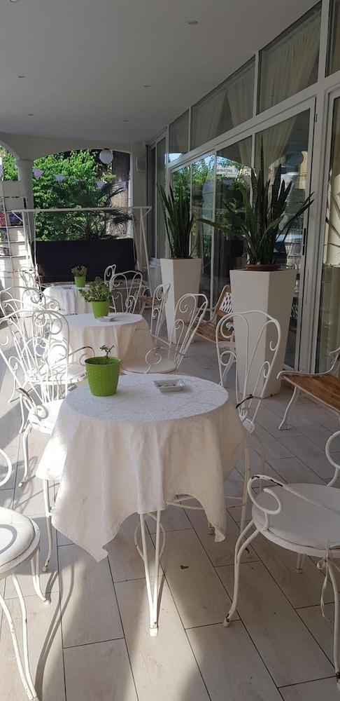 Hotel Britannia Rimini Marina Centro Екстер'єр фото