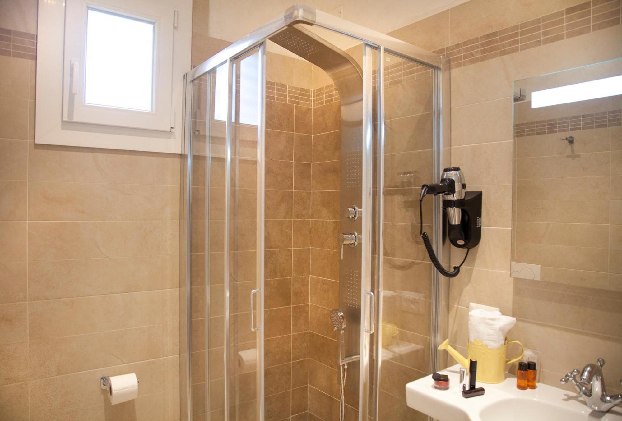 Hotel Britannia Rimini Marina Centro Екстер'єр фото